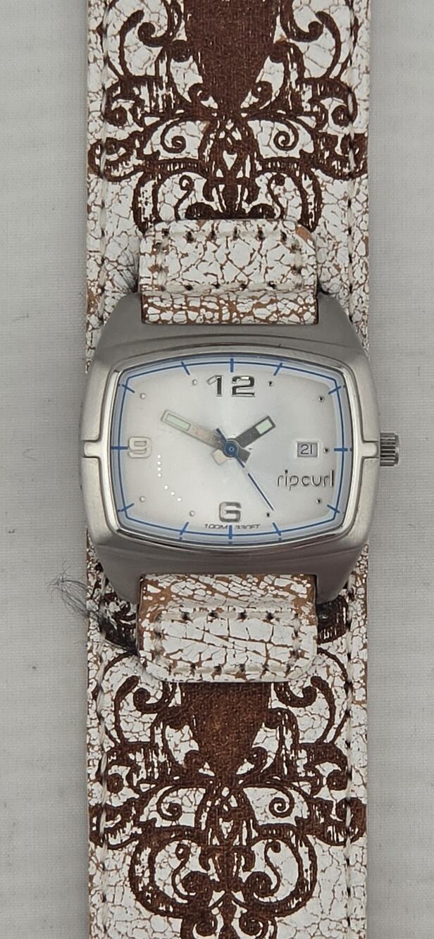 New Rip Curl Bombshell Unisex Laser Etched Floral Pattern Leather Band Runs